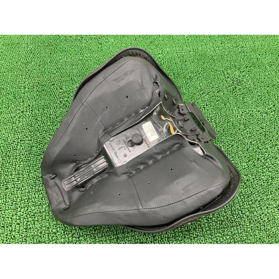 FLSTF1580 フロントシート ハーレー 純正 中古 2010年式外し 