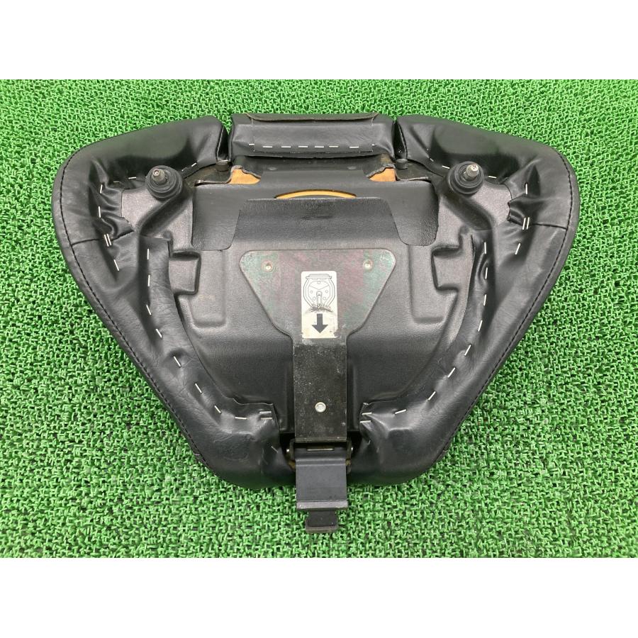 FXCWC1580 フロントシート ハーレー 純正 中古 バイク 部品 ソフテイル