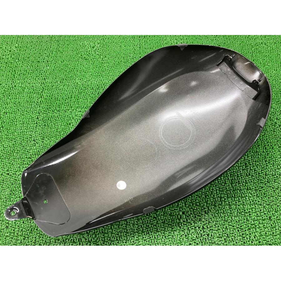 VRSCDX タンクカバー 黒/銀 ハーレー 純正 中古 バイク 部品 V-ROD