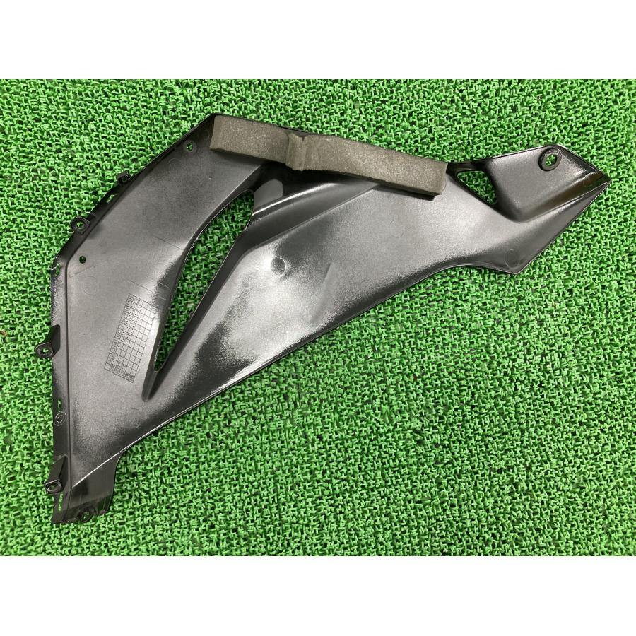 カワサキ ZX-6R アンダーカウル 右 黒 55028-0451 純正 中古 カワサキ ZX-6R アンダーカウル 右 黒 55028-0451 純正 中古