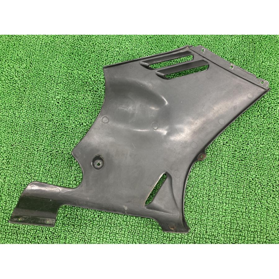 スズキ（SUZUKI） GSX-R400 サイドカウル 左 黒 32B 純正 中古 バイク