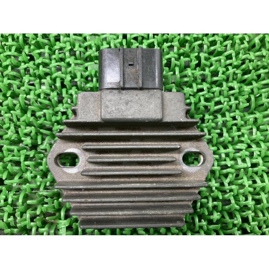 ホンダ（HONDA） PS250 レギュレター 純正 中古 バイク 部品 MF09 