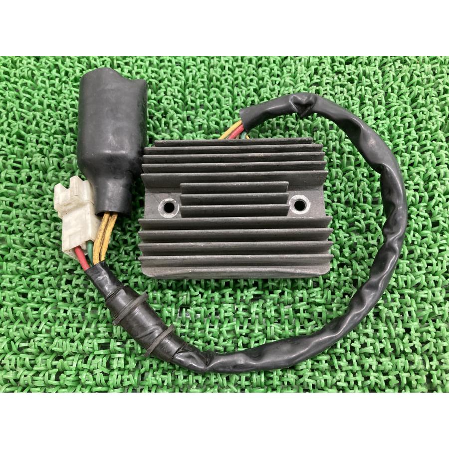 ホンダ（HONDA） CB1300SF レギュレター 純正 中古 バイク 部品 SC54