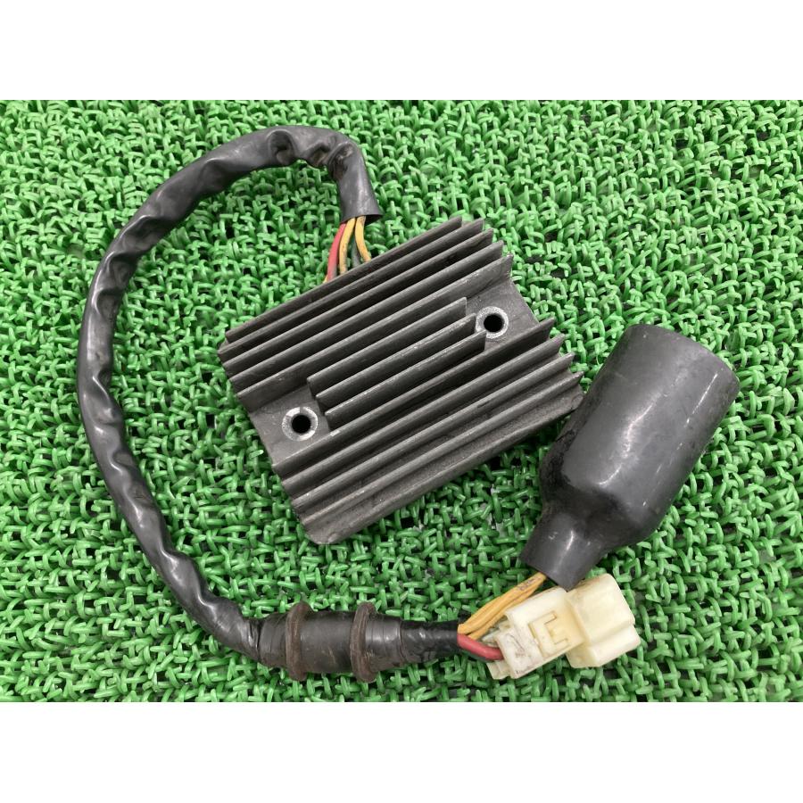 ホンダ（HONDA） CB1300SF レギュレター 純正 中古 バイク 部品 SC54