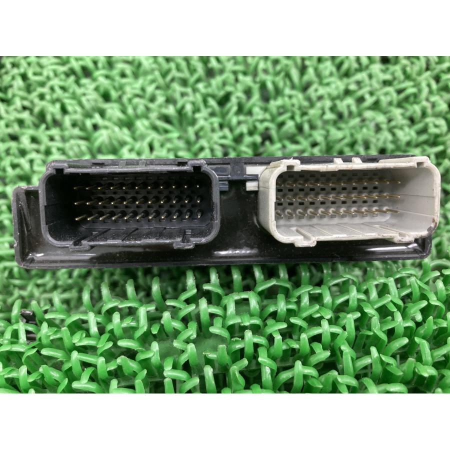 VTR250 イグナイター 38770-KFK-632 ホンダ 純正 中古 バイク 部品 MC33 CDI PGM-FIユニット 割れ欠け無し 品薄 車検 Genuine 63の画像