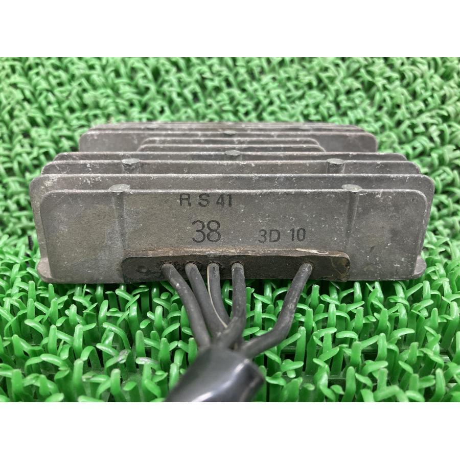 ボンネビルT100 レギュレター トライアンフ(TRIUMPH) 純正 中古 RS41