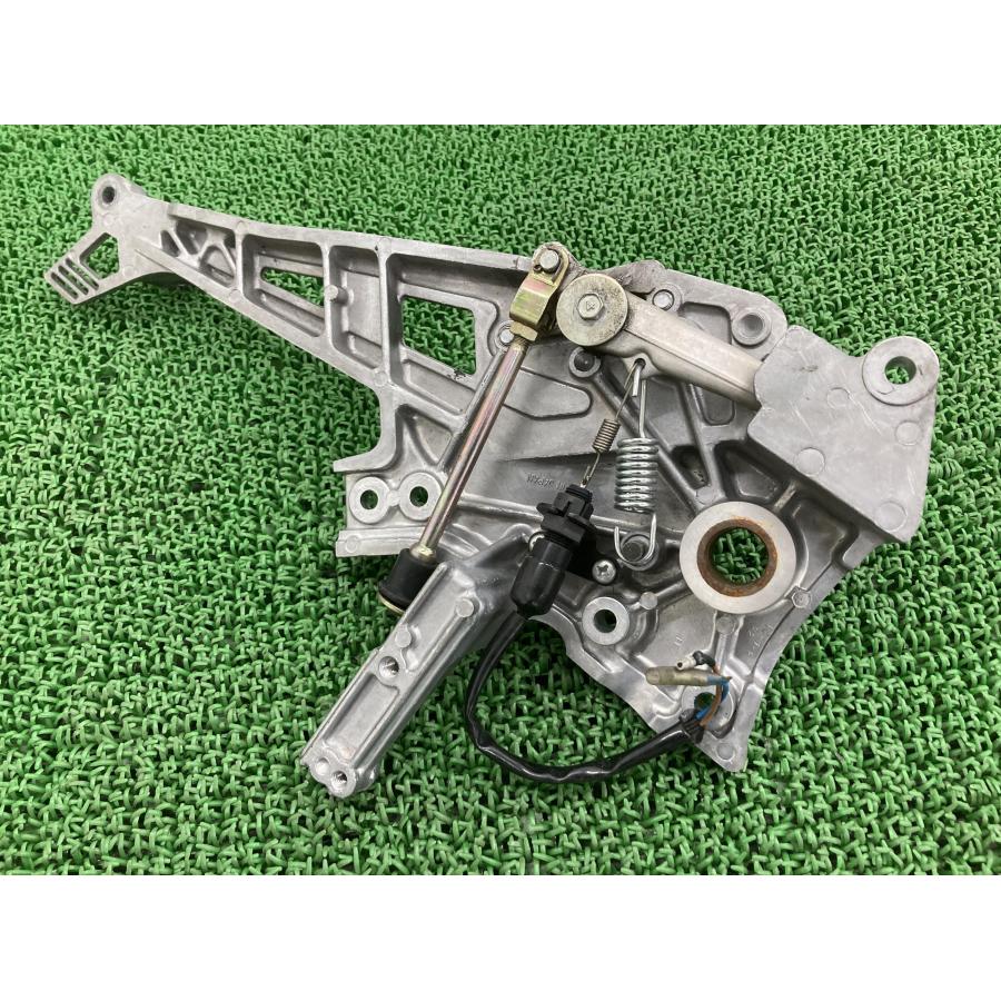 カワサキ（Kawasaki） GPZ900R ステッププレート 右 純正 中古 バイク