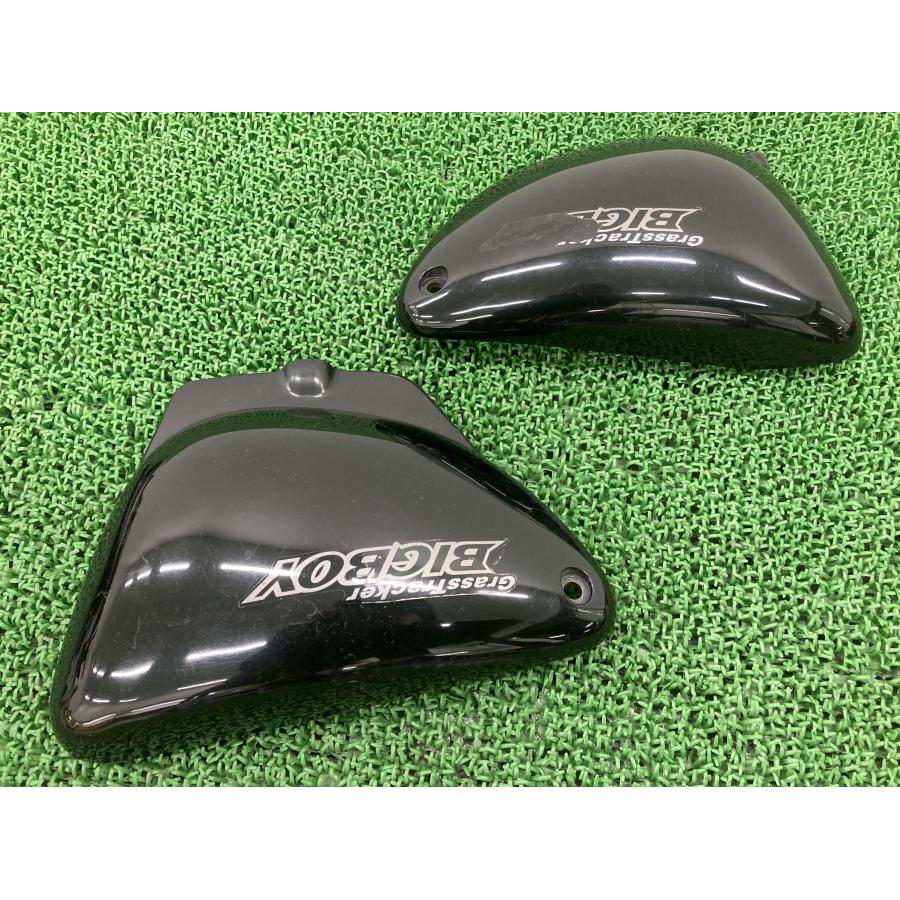 スズキ グラストラッカー サイドカバー 左右 黒 25D0 純正 中古