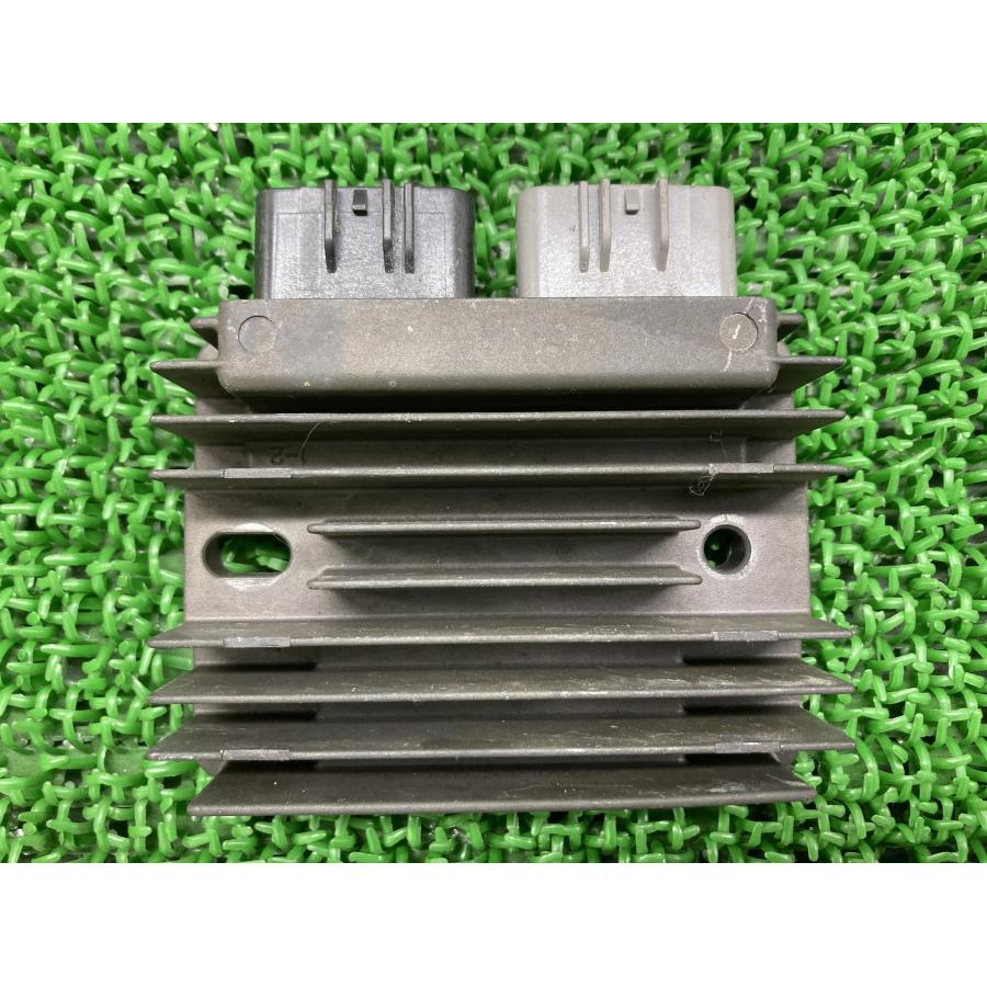 専用 ★ カワサキ（Kawasaki） H2 H2R レギュレター 純正 中古 バイク 部品