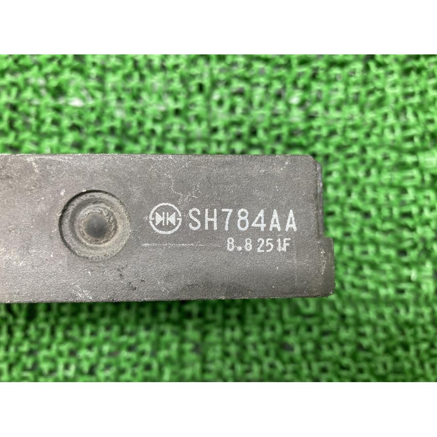 ホンダ（HONDA） VTR250FI レギュレター 純正 中古 バイク 部品 MC33