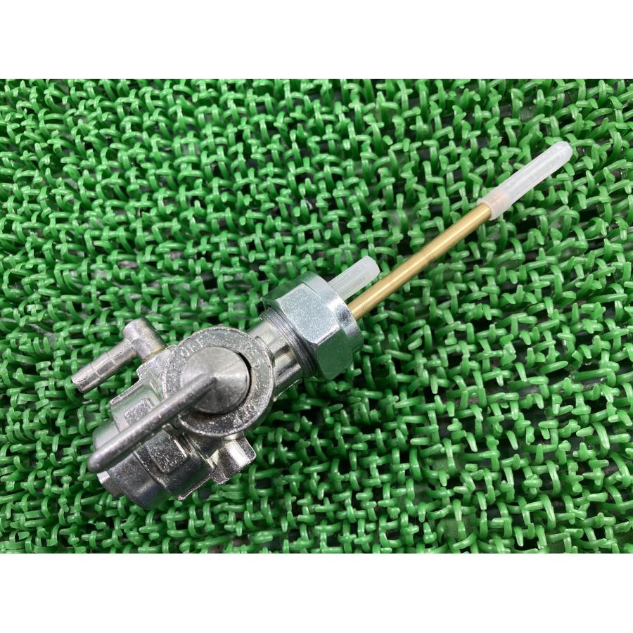 250SS フューエルコック S1F-14*** 純正 バイク 部品 S1F MachI マッハ1 燃料コック ガソリンコック ノーマルタイプ 【中古】 83 250SS フューエルコック S1F-14*** 純正 中古 バイク 部品 S1F MachI