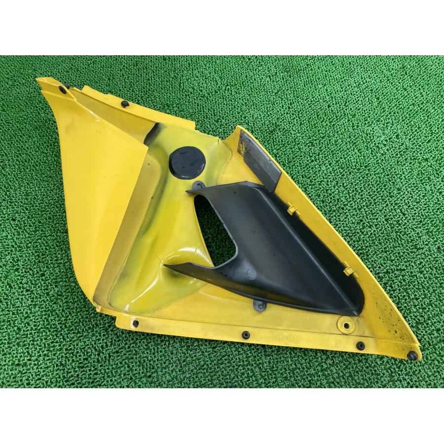 ST4 サイドカウル 右 黄 ドゥカティ 純正 バイク 部品 スポーツツーリング 修復素材に 品薄 希少品 車検 Genuine 【中古】 83 ST4 サイドカウル 右 黄 ドゥカティ 純正 中古 バイク 部品 スポーツ