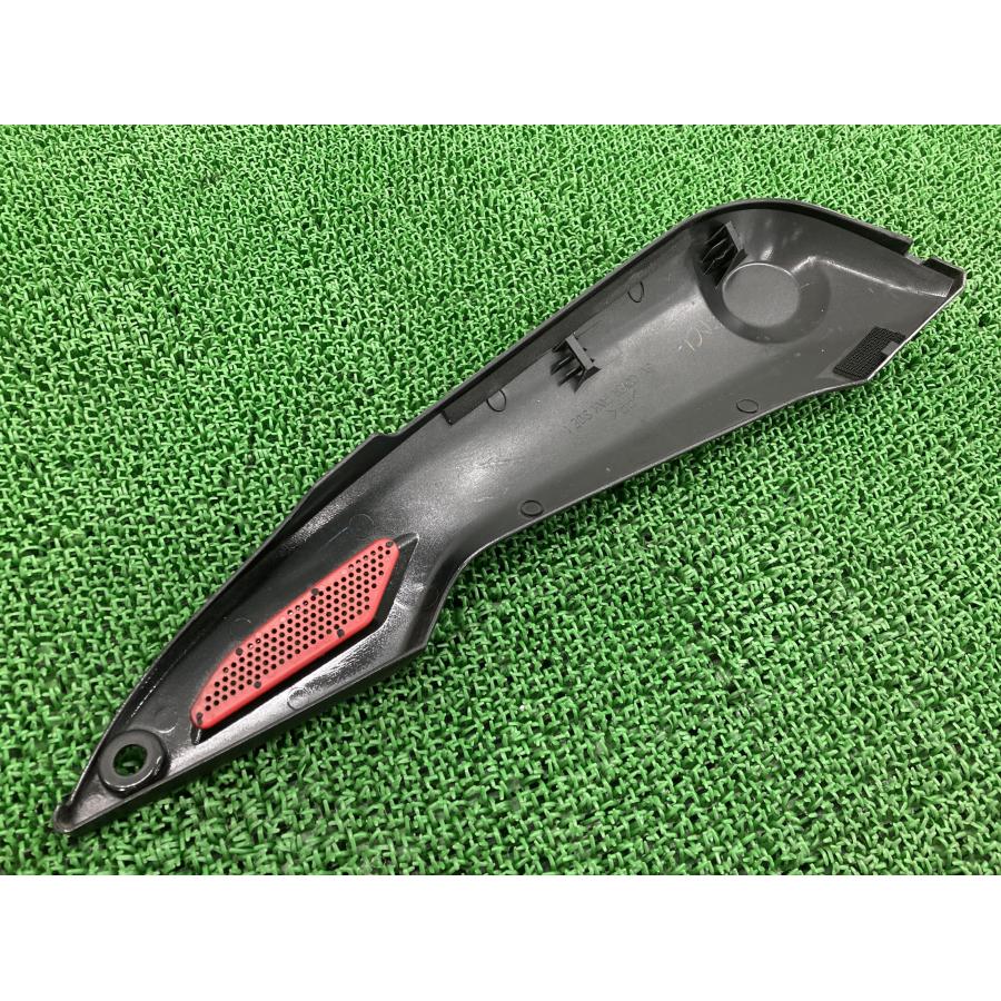 トリッカー サイドカバー 左 黒 5XT DG10J DG16J ヤマハ 純正 DG10J tricker XG250 タンクカバー 割れ欠け無し 【中古】 57 ヤマハ発動機 トリッカー サイドカバー 左 黒 5XT DG10J DG16J ヤマハ
