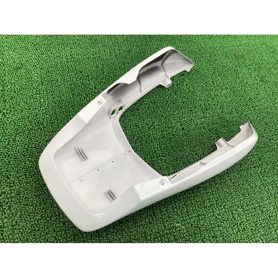 ヤマハ発動機 XJR1200 テールカウル ヤマハ 純正 中古 バイク 部品 4KG