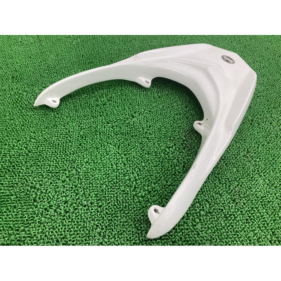 DCR製シグナスX125 リアスポイラー 白 社外 中古 バイク 部品 DCR製シグナスX125 リアスポイラー 白 社外 中古 バイク 部品