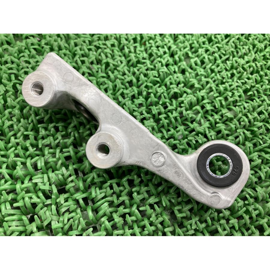 ヤマハ発動機 MT-25 グラブバーブラケット 右 B04BG1 ヤマハ 純正 中古