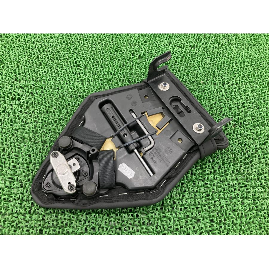 S1000RR タンデムシート 668833-10 BMW 純正 中古 バイク 部品