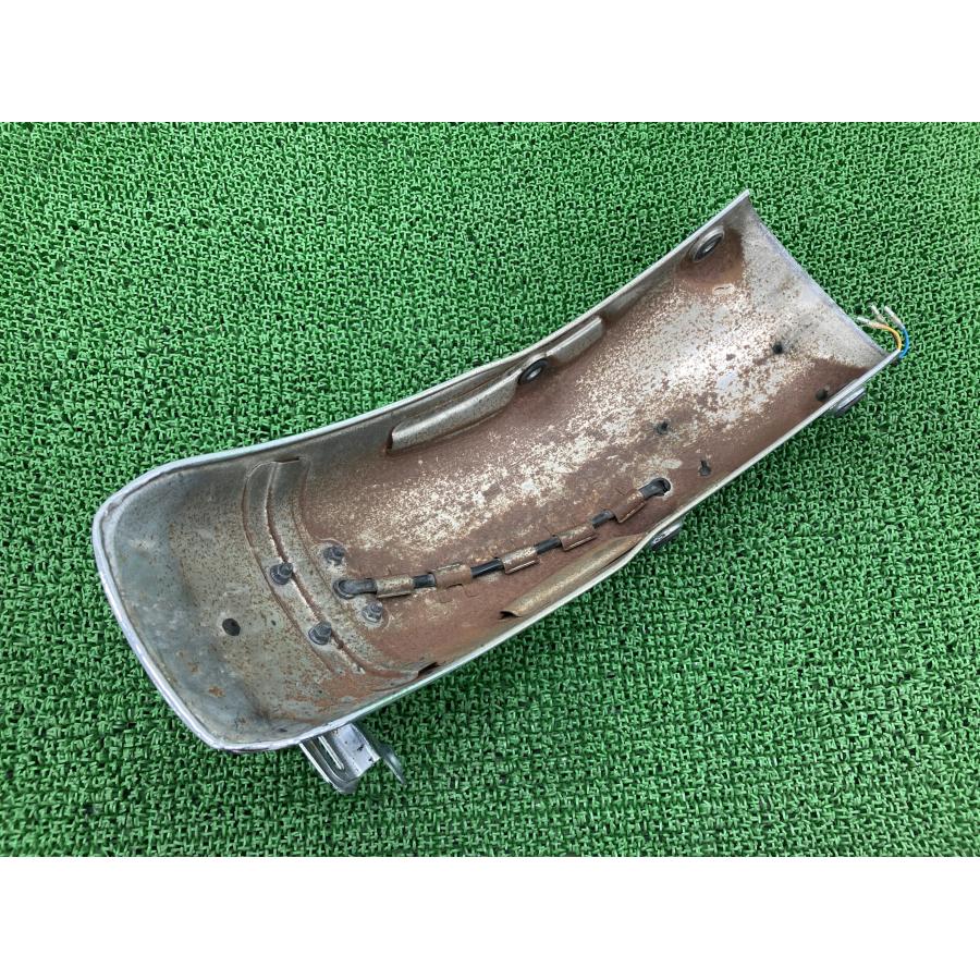 ヤマハ発動機 SR400 リアフェンダー ヤマハ 純正 中古 バイク 部品 1JR