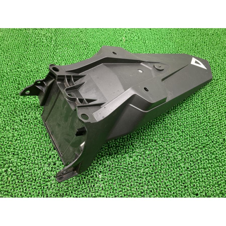 PCX160 リアフェンダー K1Z ホンダ 純正 バイク 部品 KF47 極上品 ハイクオリティ 割れ欠け無し 品薄 車検 Genuine 【中古】 75 ホンダ（HONDA） PCX160 リアフェンダー K1Z 純正 中古 バイク 部品