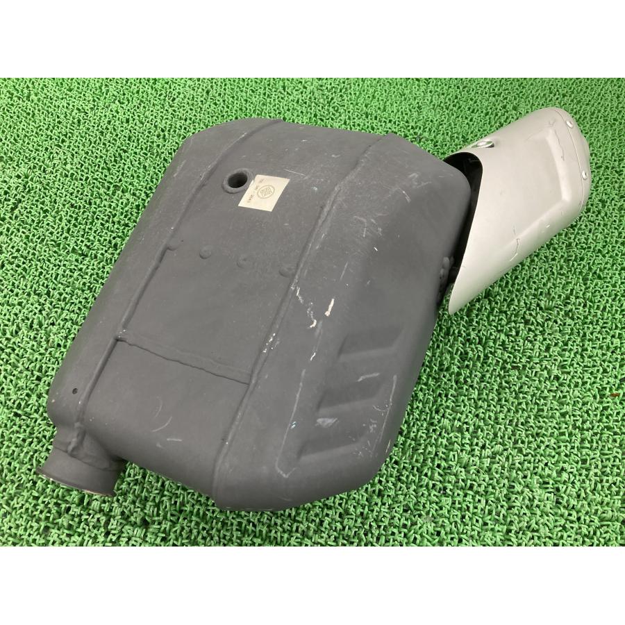ストリートトリプル765 サイレンサーマフラー 2202065 トライアンフ