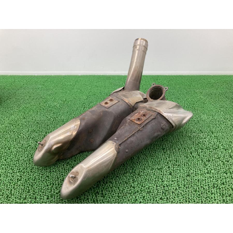 ドゥカティ 1199パニガーレ 本国マフラー DUCATI1199パニガーレ用 迫力あるサイド出しマフラー！｜AxxL