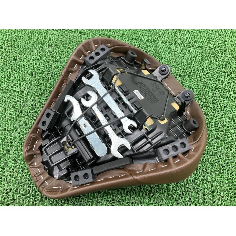ホンダ レブル250（MC49）純正メインシート　新品未使用 ホンダ（HONDA） レブル250 フロントシート K87 純正 中古 バイク 部品
