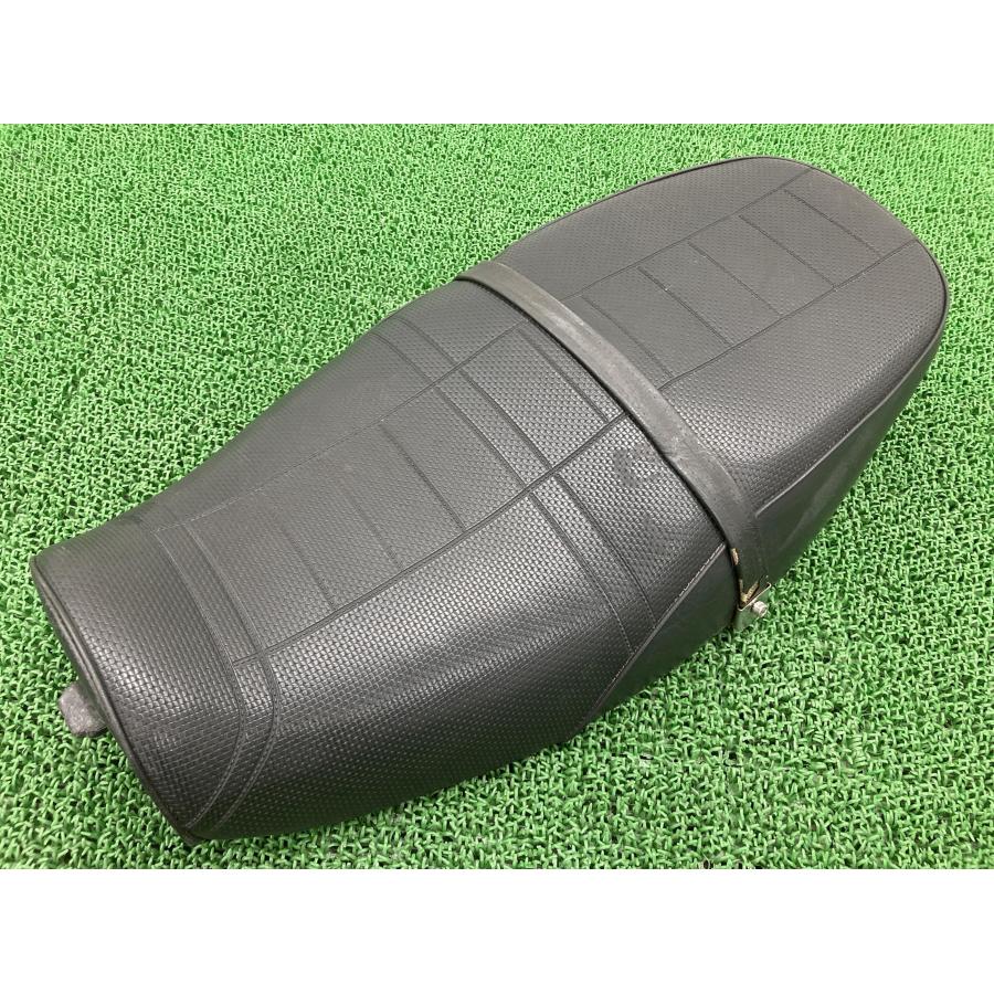 ゼファー400 シート カワサキ 純正 ZR400C ZEPHYR シートバンド 張り替え済 Z2タイプ 修復素材や張り替えベースに 【中古】 2 カワサキ（Kawasaki） ゼファー400 シート 純正 中古 バイク 部品