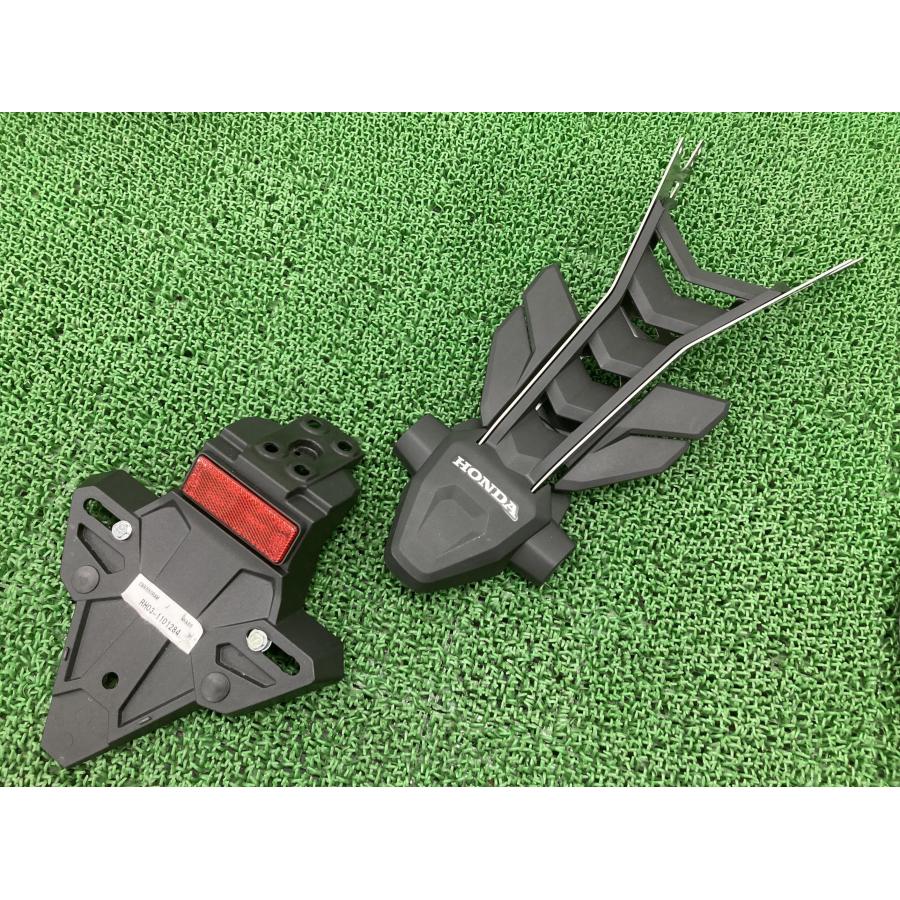 ホンダ　CB650R/CBR650R　純正リアフェンダー　RH03　19~23 ホンダ（HONDA） CBR650R リアフェンダー MKY 純正 中古 バイク 部品