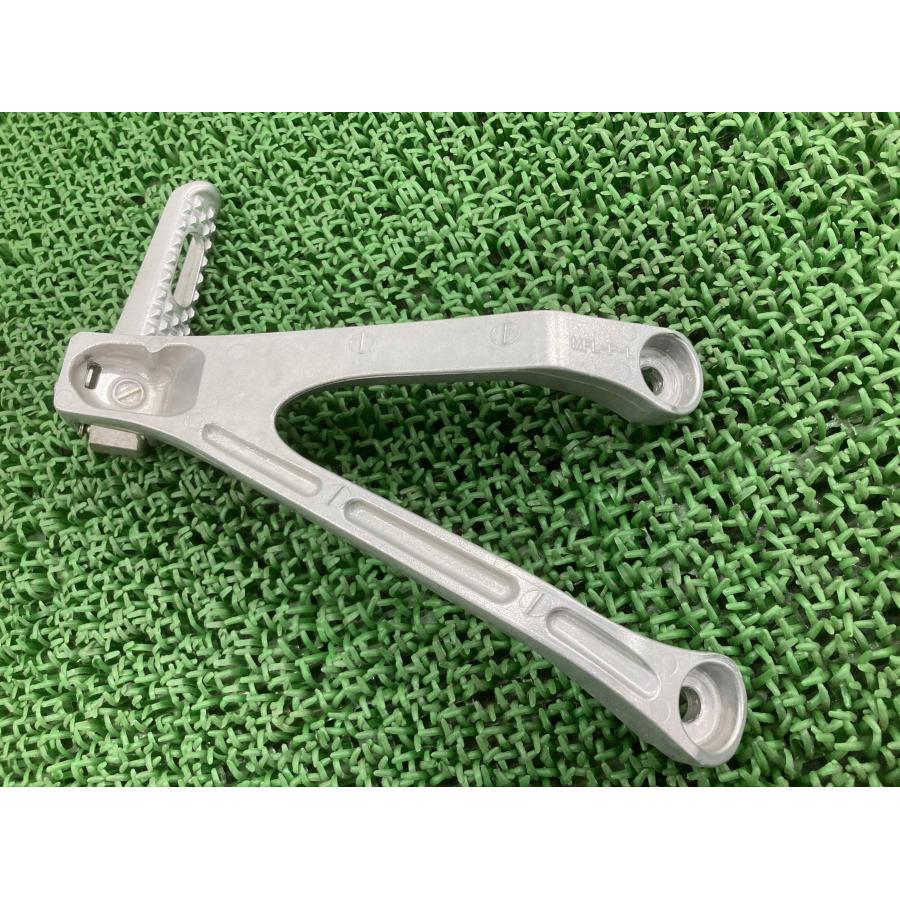 ホンダ（HONDA） CBR1000RR タンデムステップ 左 MFL 純正 中古 バイク