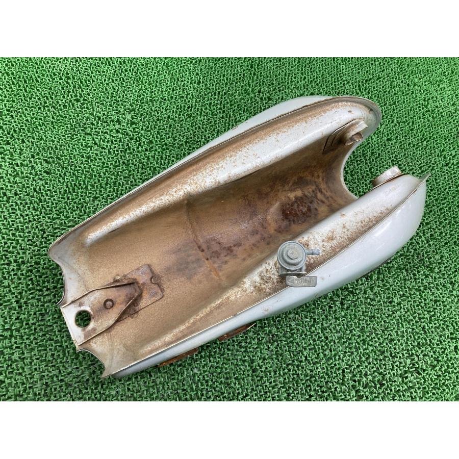ホンダ（HONDA） CL50ベンリィ タンク 銀 純正 中古 バイク 部品 CD50