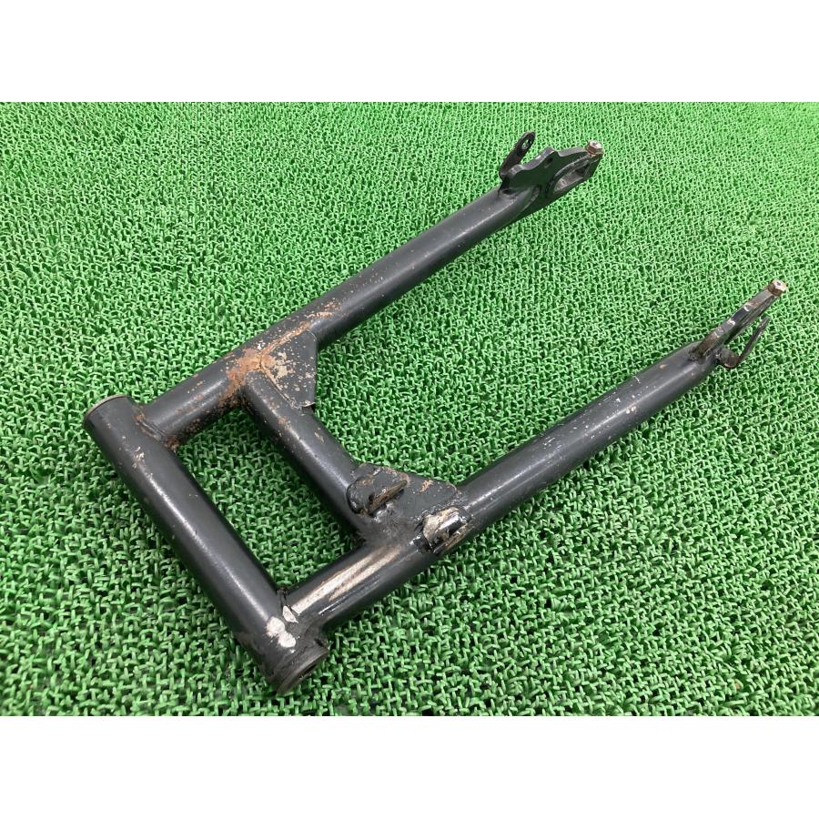 カワサキ（Kawasaki） KH250 スイングアーム 純正 中古 バイク 部品