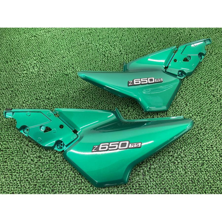 カワサキ（Kawasaki） Z650RS サイドカバー 左右 36001-0726/36001 