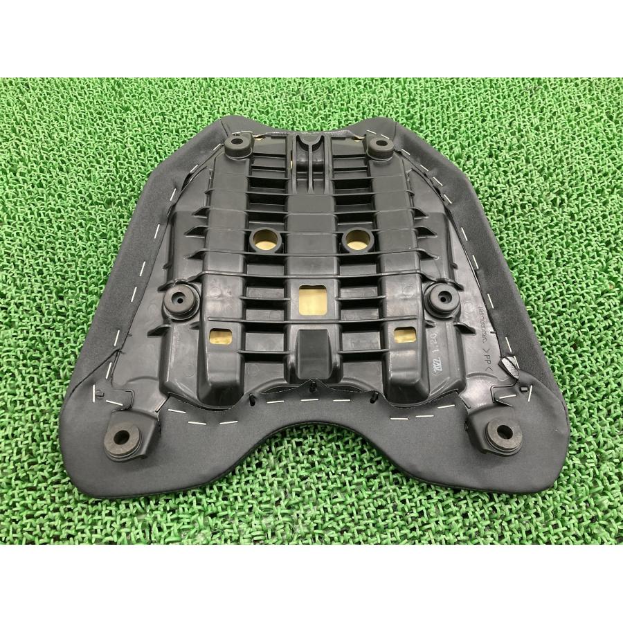 ホンダ（HONDA） CBR1000RR-RSP フロントシート 純正 中古 バイク 部品