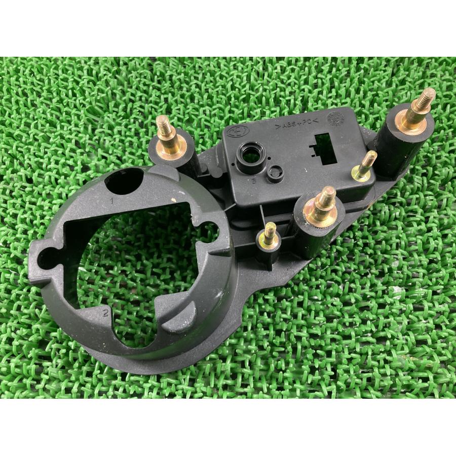 RS250 メーターカバー ZD4LD0000TN052*** アプリリア 純正 1996年式外し ZD4LD タコメーターケース 割れ欠け無し 【中古】 16 RS250 メーターカバー ZD4LD0000TN052*** アプリリア 純正 中古 バイク