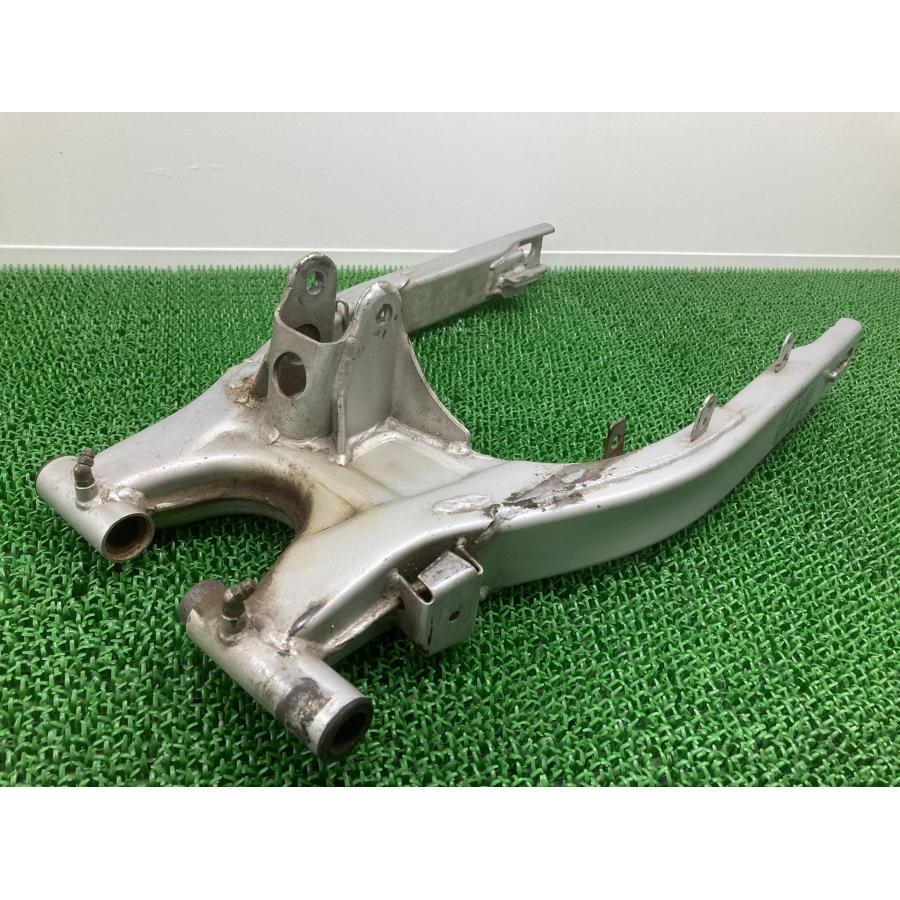 ヤマハ発動機 TW200 TW225 スイングアーム ヤマハ 純正 中古 バイク