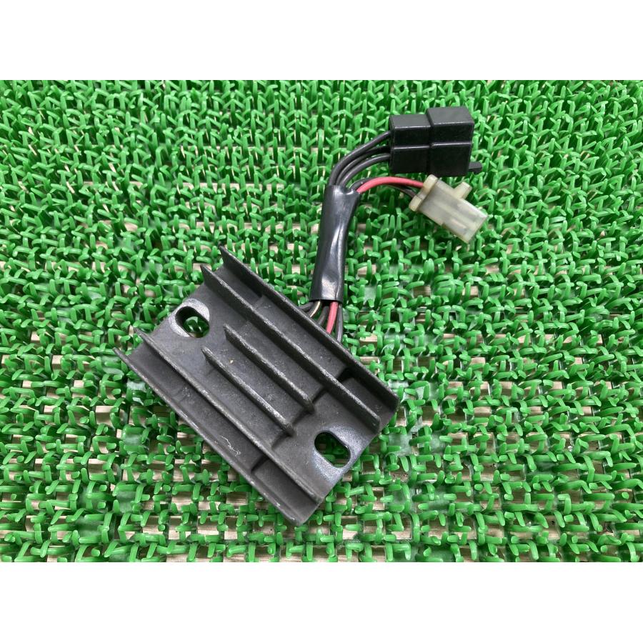 ST250 レギュレター スズキ 純正 中古 バイク 部品 NJ4AA レギュレーター レクチファイア グラストラッカー 品薄 車検 Genuine Fj スズキ（SUZUKI） ST250 レギュレター 純正 中古 バイク 部品 NJ4AA