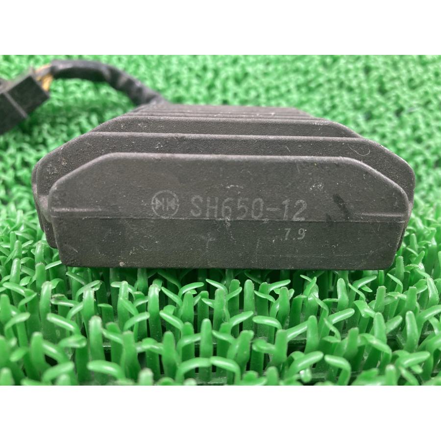 カワサキ（Kawasaki） ZRX400 レギュレター 純正 中古 バイク 部品