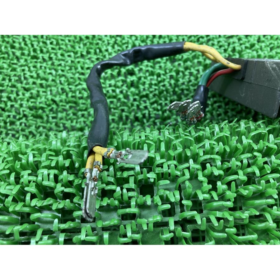 999 レギュレター ドゥカティ 純正 バイク 部品 レギュレーター レクチファイア 1098 1098S 車検 Genuine 【中古】 29 999 レギュレター ドゥカティ 純正 中古 バイク 部品 レギュレーター