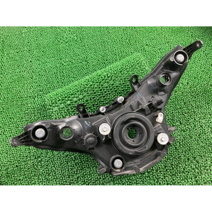 ホンダ（HONDA） CBR250R ヘッドライト 100-17570 純正 中古 バイク