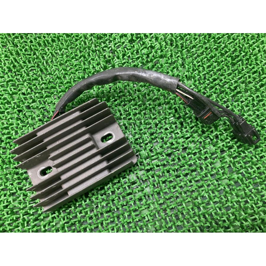 スズキ GSX-S750 レギュレター 純正 中古 バイク 部品 C533F 47H30