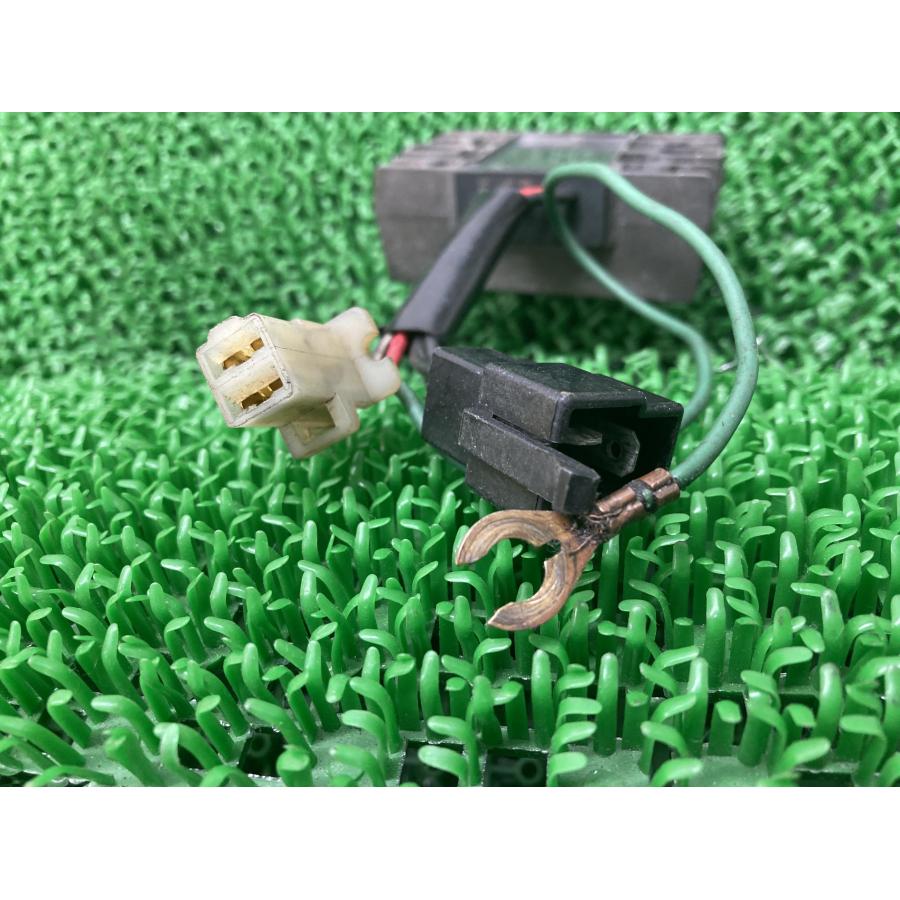 グラストラッカー レギュレター スズキ 純正 中古 バイク 部品 NJ47A 29B SH572A-12 ST250 ボルティー レギュレーター 車検 Genuine 66 スズキ（SUZUKI） グラストラッカー レギュレター 純正 中古 バイク