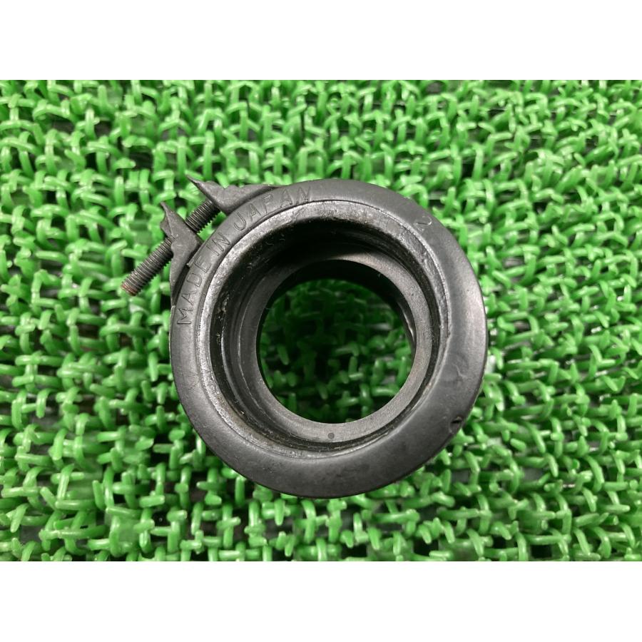 スズキ（SUZUKI） GSX1100Sカタナ インシュレーター 左側 492L 純正