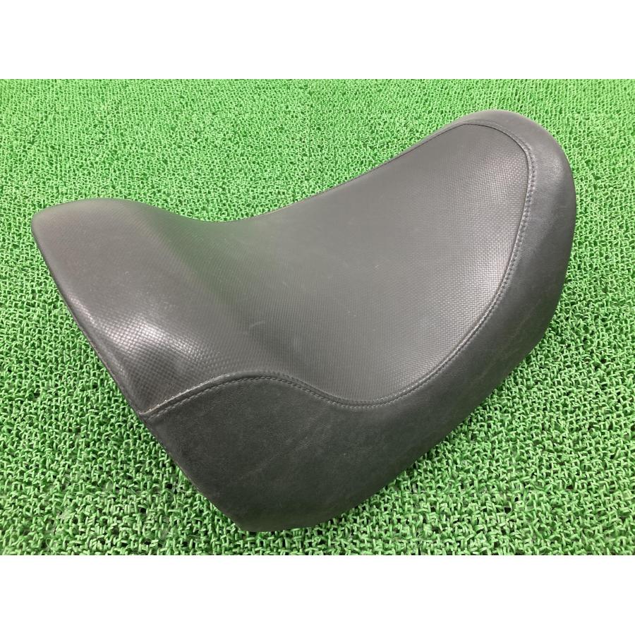 VRSCA1130 フロントシート 1HD1HAZ142K803*** ハーレー 純正 中古 バイク 部品 2000年式外し V-ROD 破れ無し 品薄 希少品 車検 Genuine 59 VRSCA1130 フロントシート 1HD1HAZ142K803*** ハーレー 純正 中古