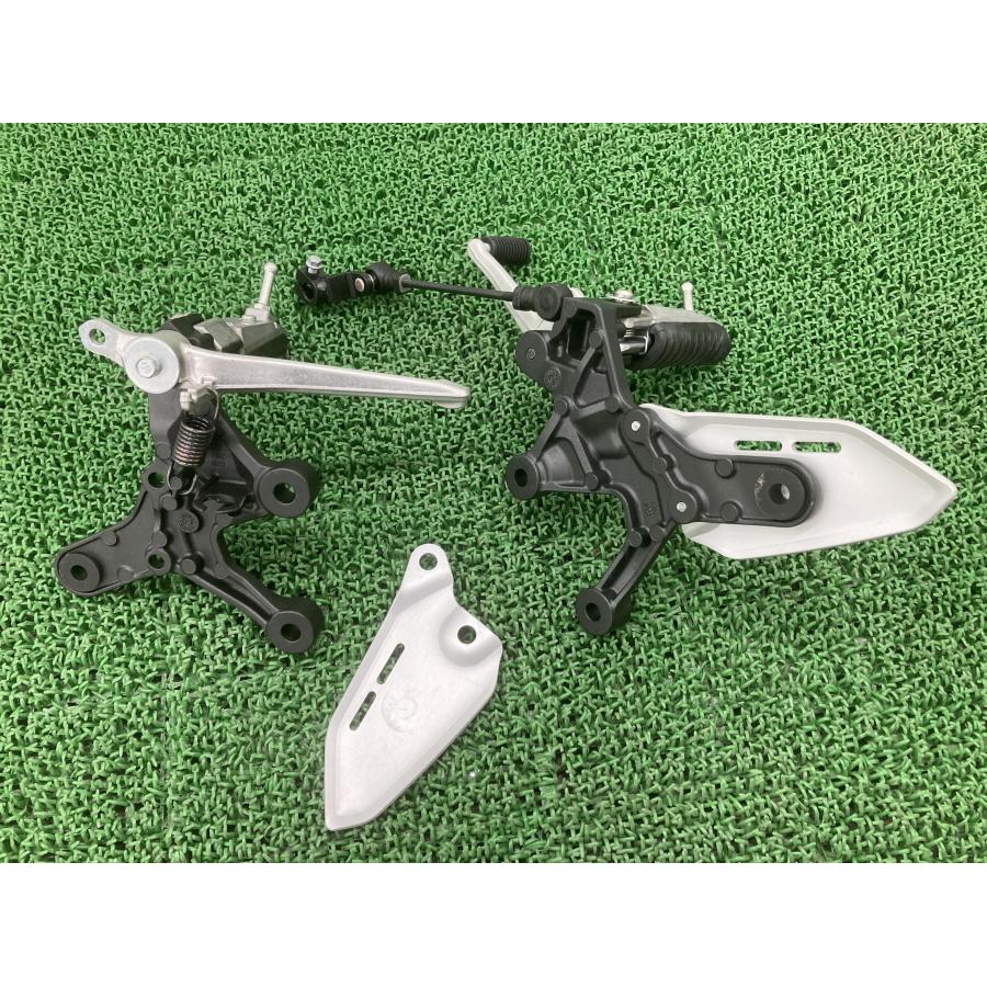 専用36枚 カワサキ Z900RS ステップ 左右 1391/1392 ZR900C 純正 中古 1391 1392