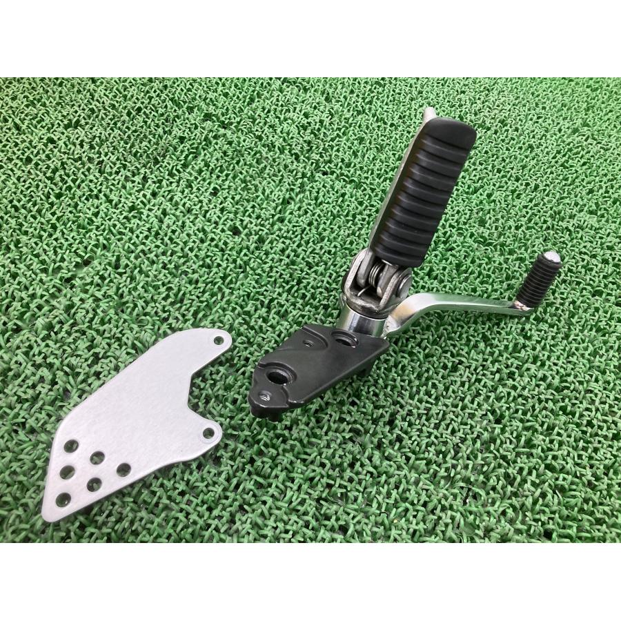 カワサキ（Kawasaki） ZRX1200ダエグ ステップ 左 35011-1819 純正