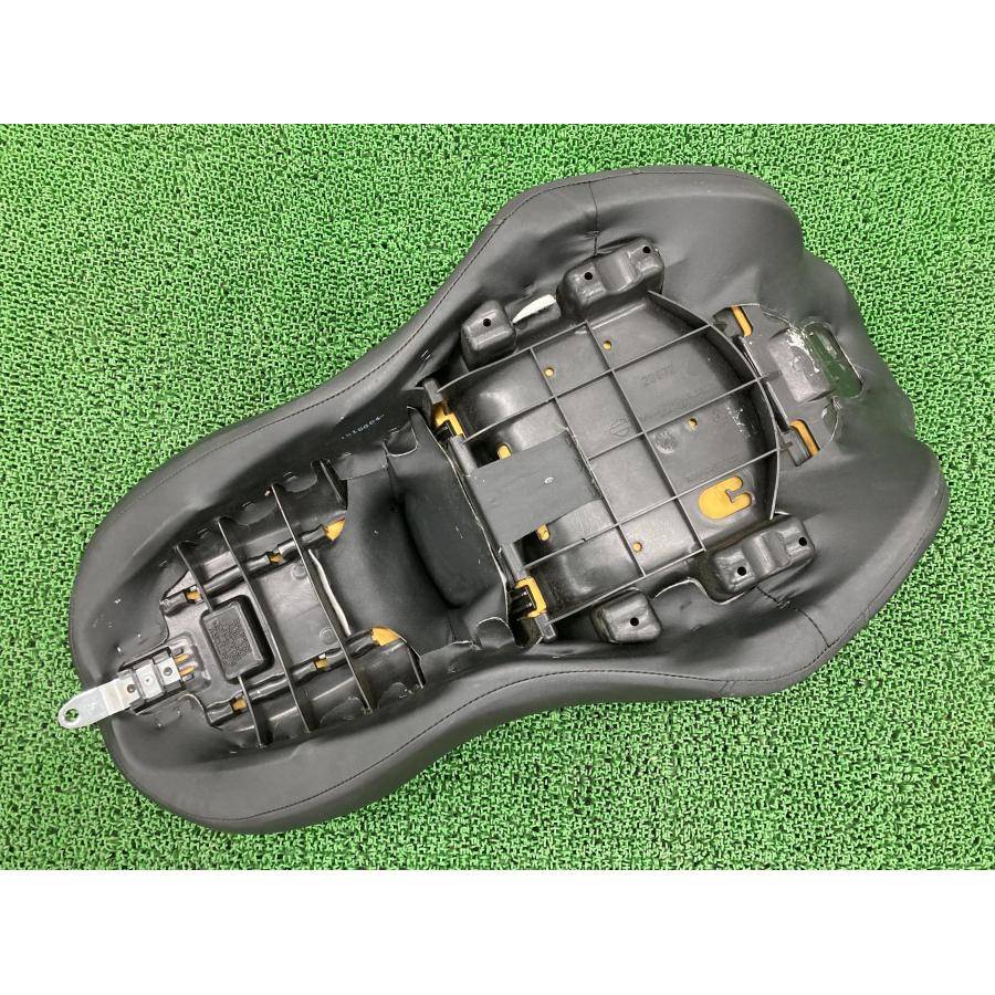 FLHR1580 シート 23672 ハーレー 純正 中古 バイク 部品 ツーリング