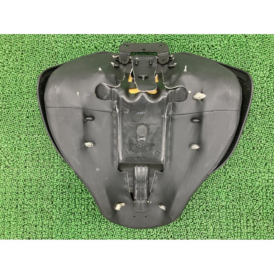 FLSTC1580 フロントシート ハーレー 純正 中古 ヘリテイジソフテイル
