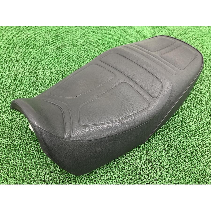 GSX1400 シート 42F スズキ 純正 中古 バイク 部品 GY71A ノーマル 