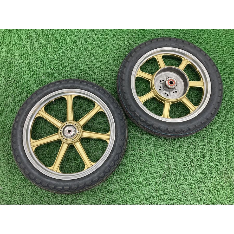 レスター製Z1 Z2 ホイール 前後 金 82278/25100 社外 新品 レスター製Z1 Z2 ホイール 前後 金 82278/25100 社外 新品