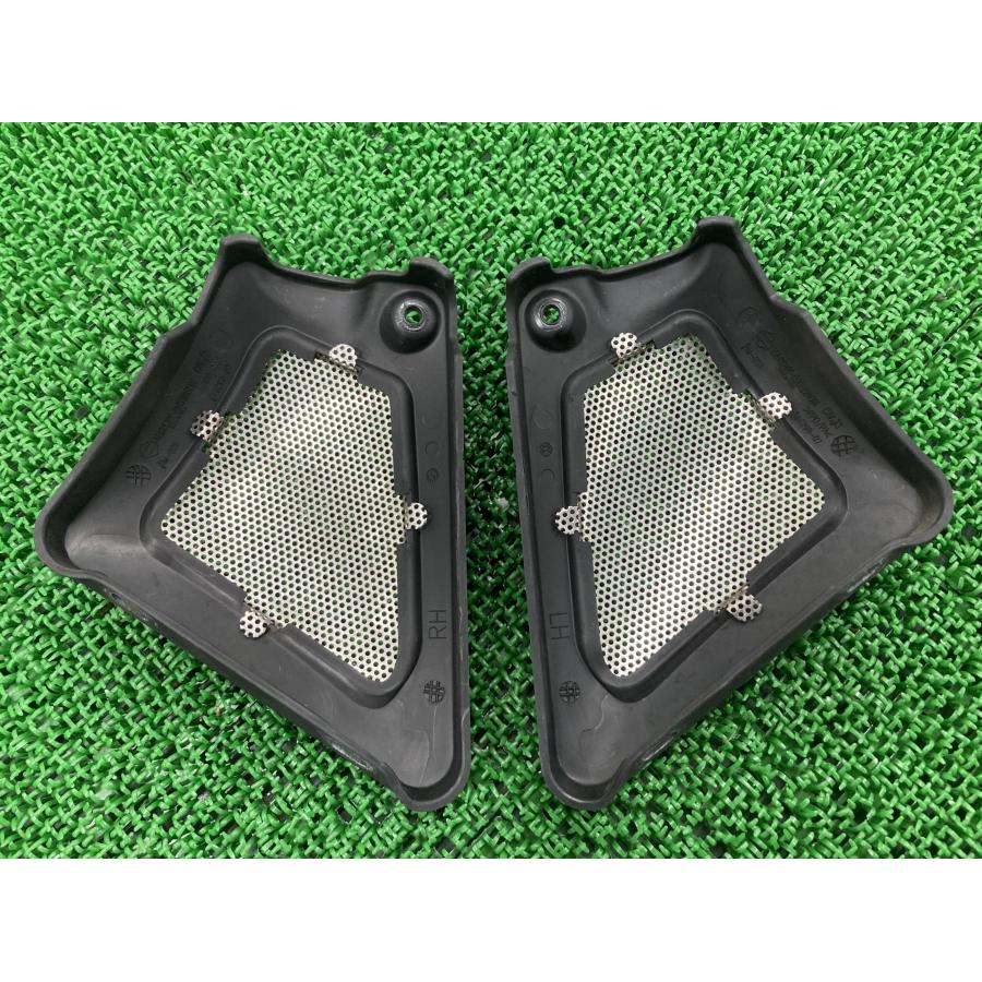 VRSCDX1250 ネックカバー 左右 黒 66297-07/66298-07 ハーレー 純正 66297-07 66298-07 V-ROD ナイトロッドスペシャル 【中古】 48 VRSCDX1250 ネックカバー 左右 黒 66297-07/66298-07 ハーレー 純正
